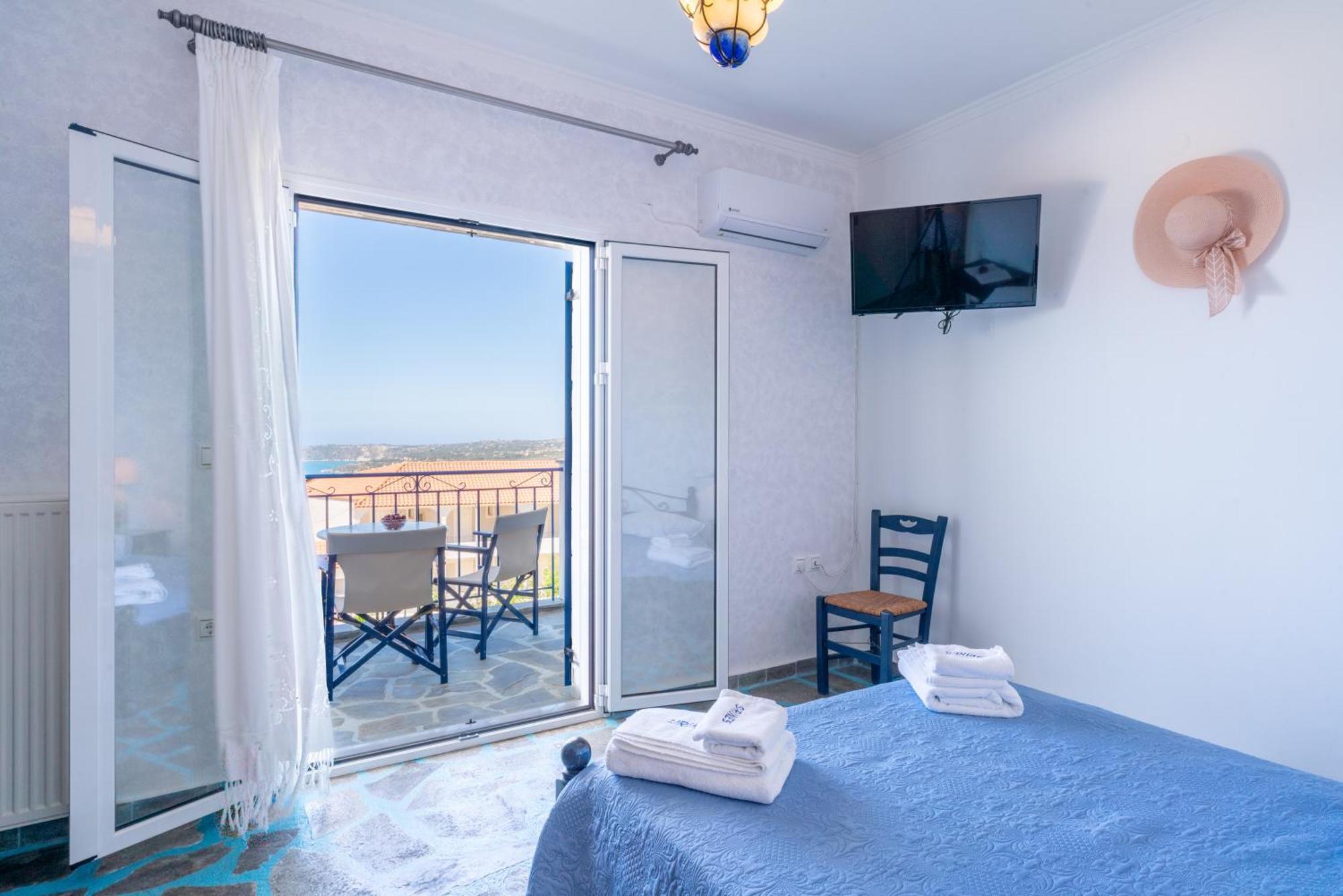 Aparthotel Sirines à Vlachata Extérieur photo