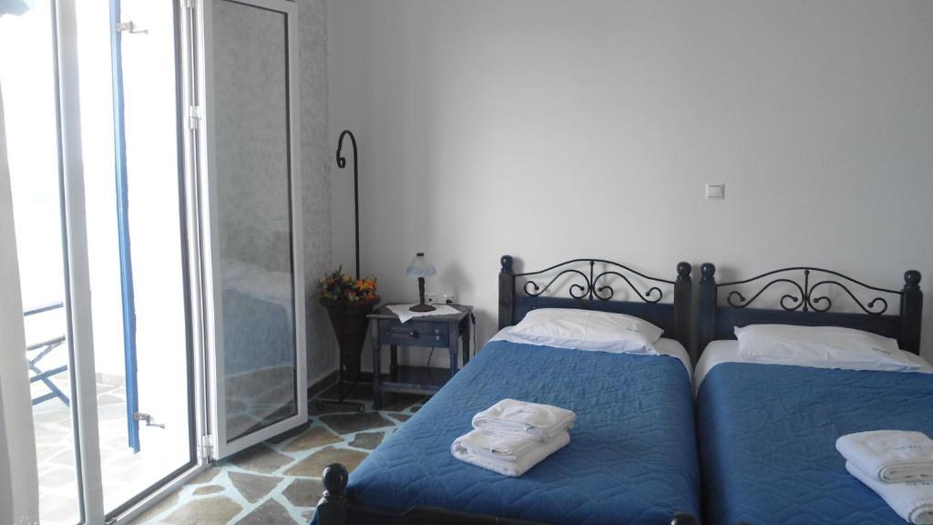 Aparthotel Sirines à Vlachata Extérieur photo
